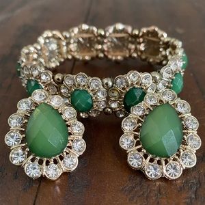 Green, Crystal & Gold Earring & Bracelet Set